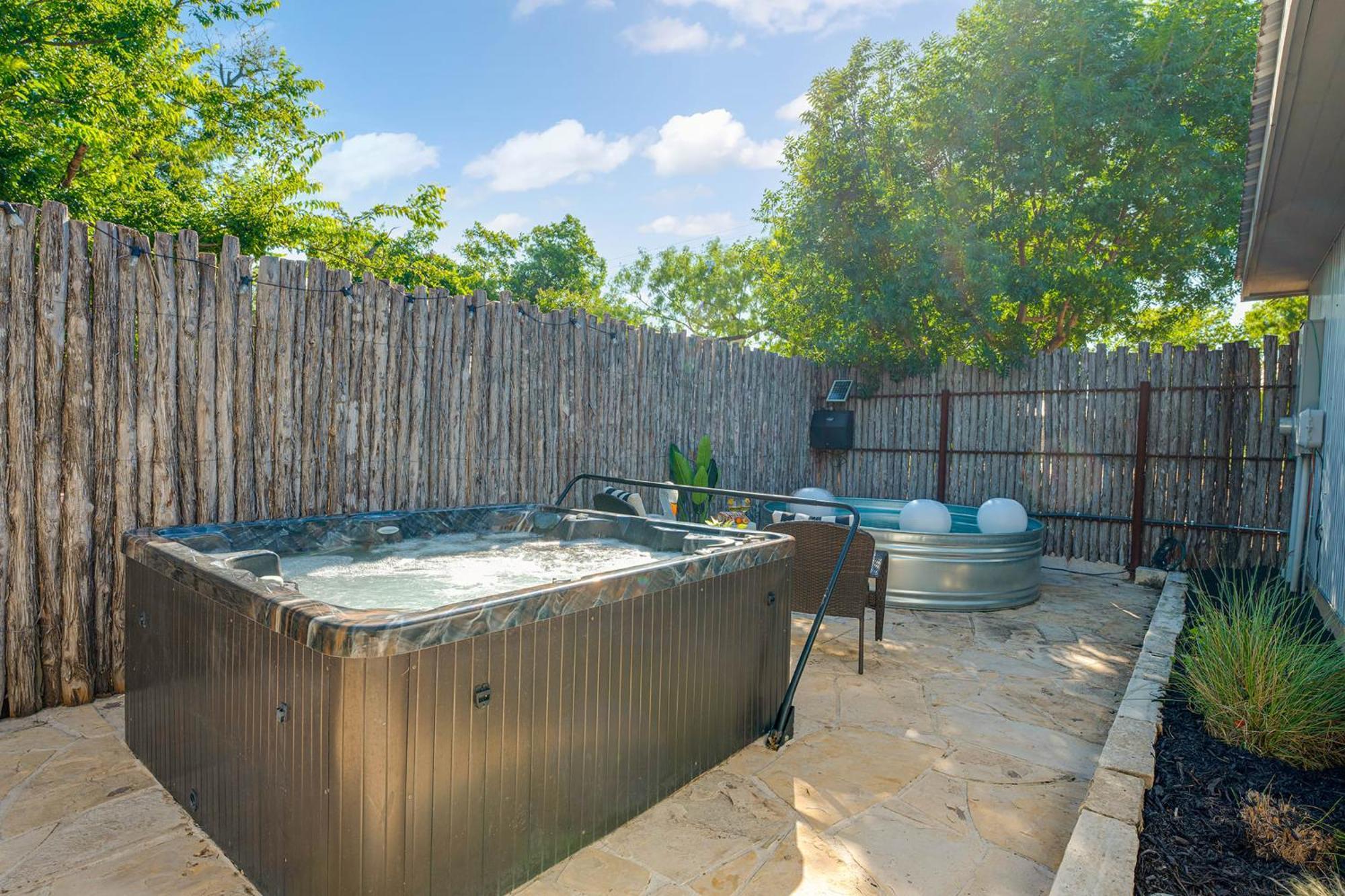 Claret House Full Kitchen And Private Hot Tub Villa Fredericksburg Buitenkant foto