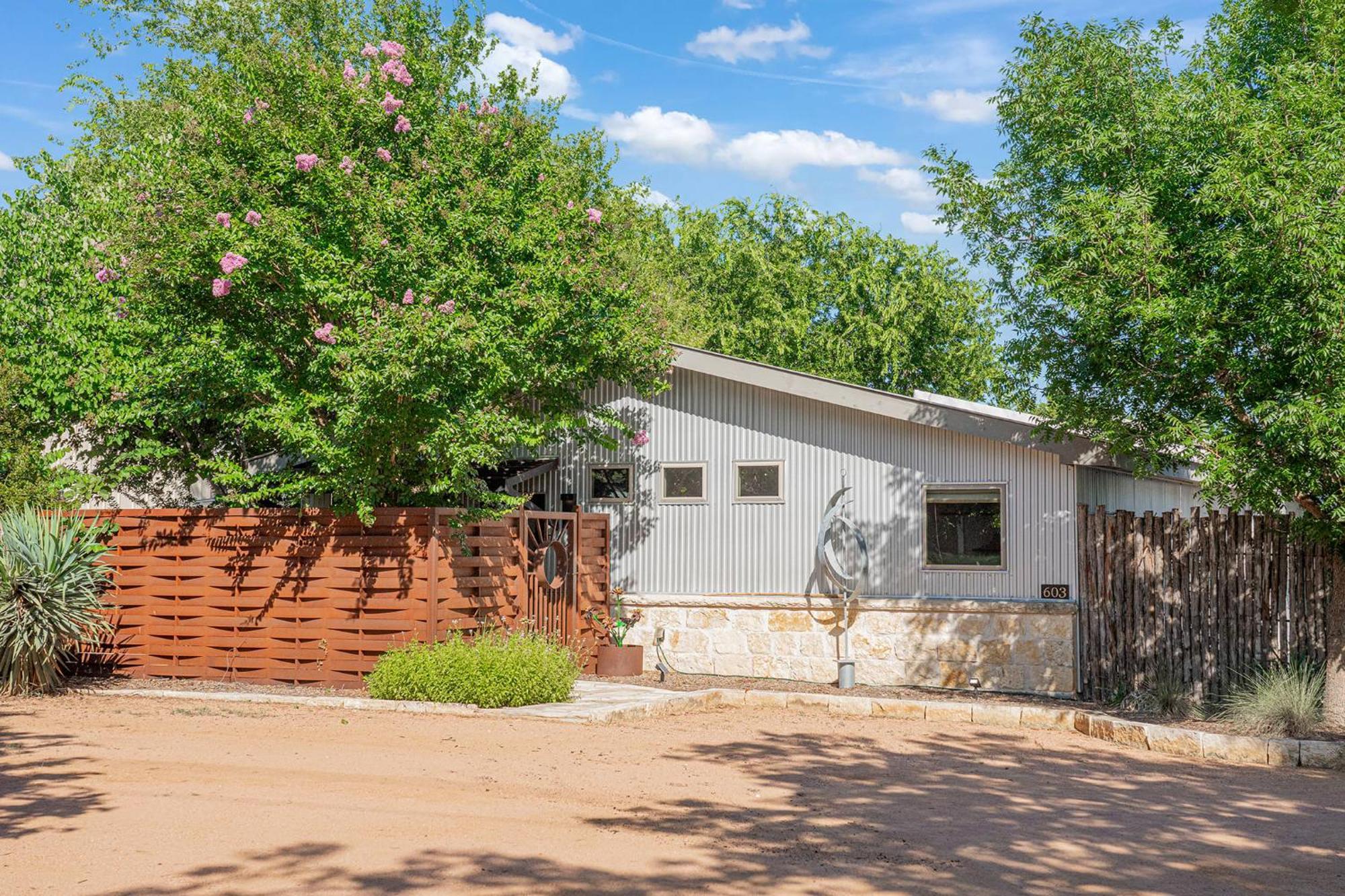 Claret House Full Kitchen And Private Hot Tub Villa Fredericksburg Buitenkant foto